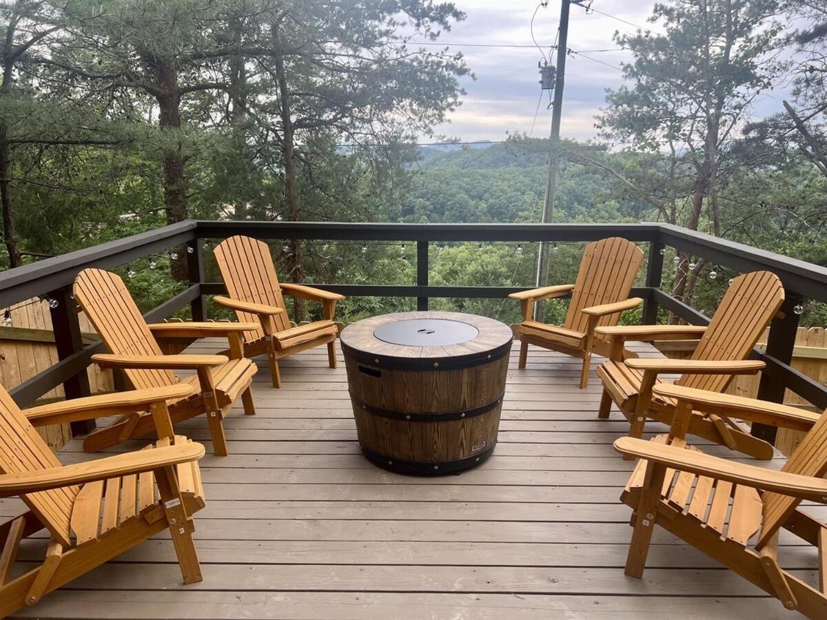 Villa Whiskey Ridge 3 Bdrm Cabin-Firepit, Fenced Yard, Hot Tub à Pigeon Forge Extérieur photo